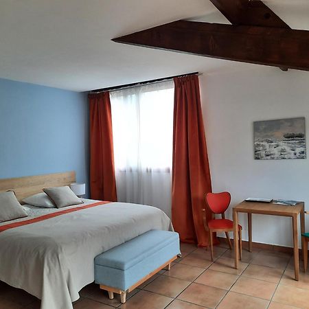 Le Clos Des Chenes Lagarde-Pareol 外观 照片